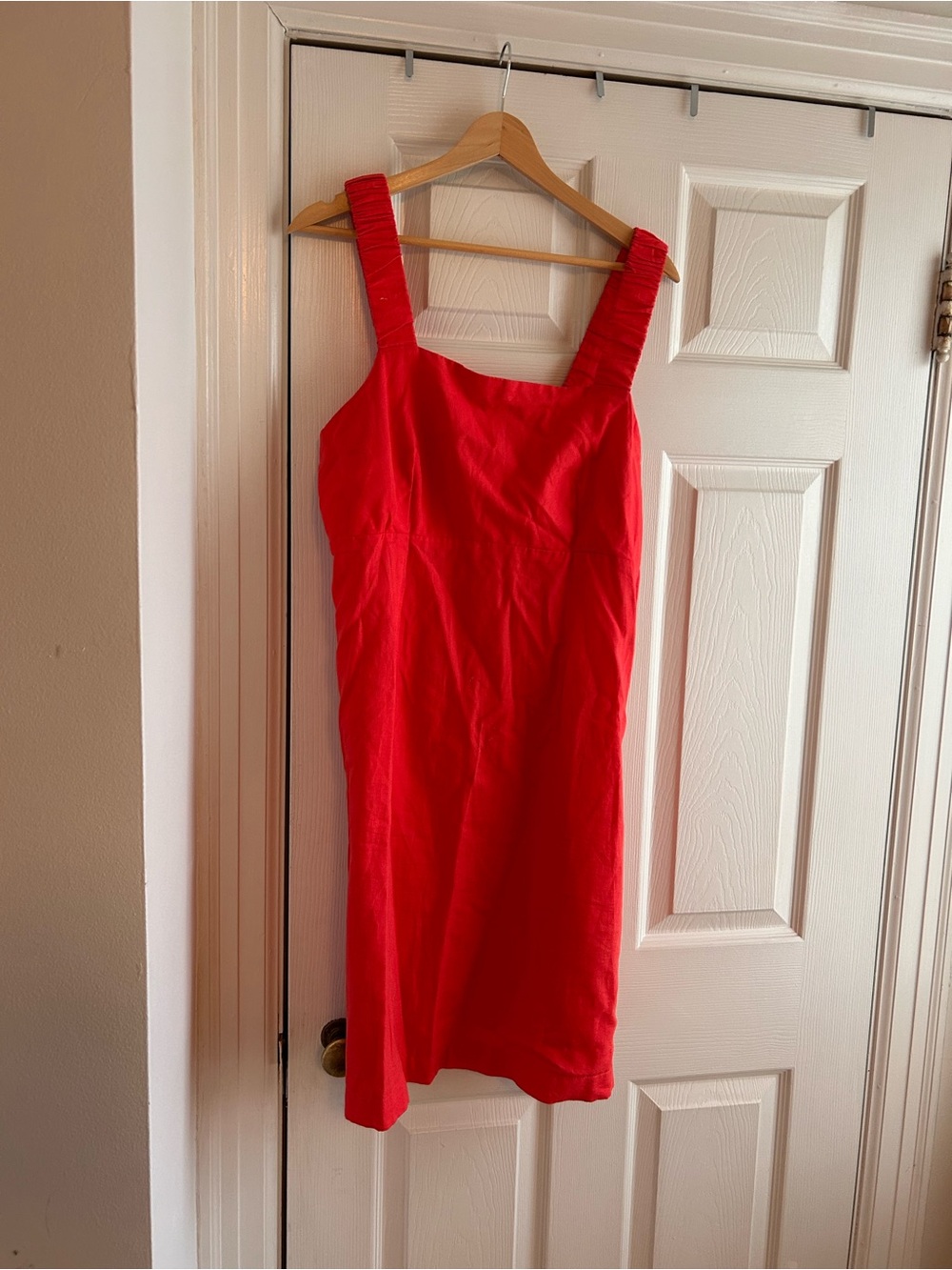 Women’s Sleeveless orange/red Square-Neck Dress